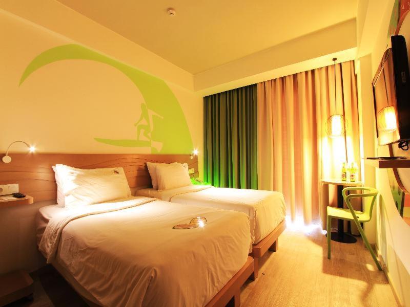 Maxonehotels At Bukit Jimbaran Room photo