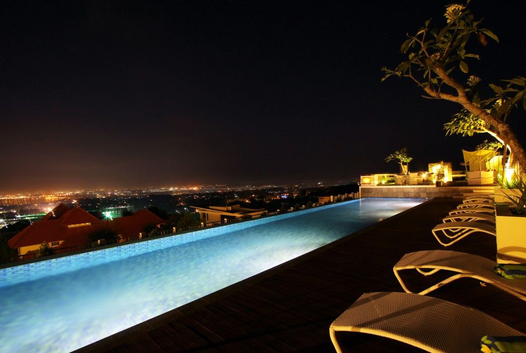Maxonehotels At Bukit Jimbaran Exterior photo